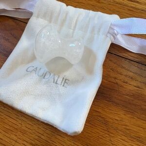 Caudalie White Jade Gua Sha
